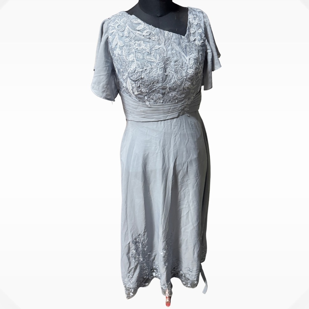 Elegant Gray Lace Dress